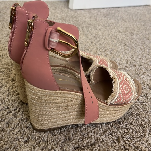NBW pink patterned wedges - Picture 4 of 5